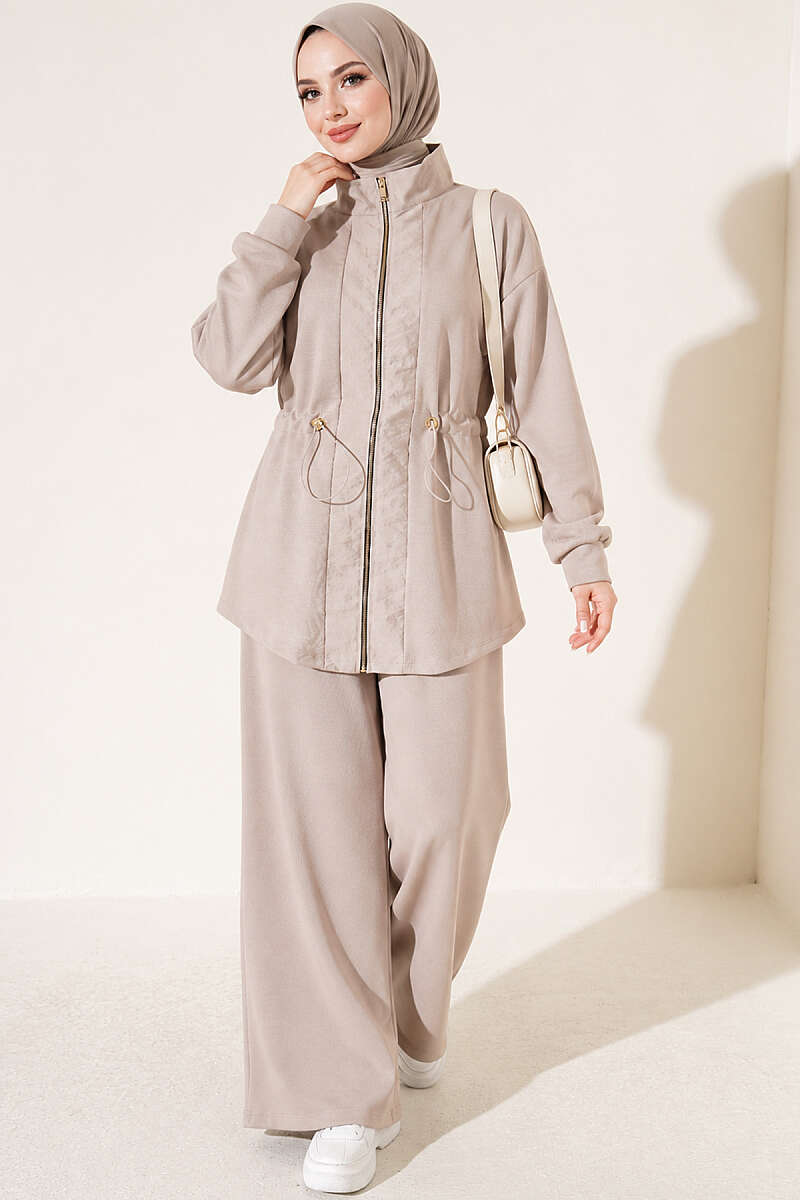 Knitted Waistband Tucked Lounge Set Beige
