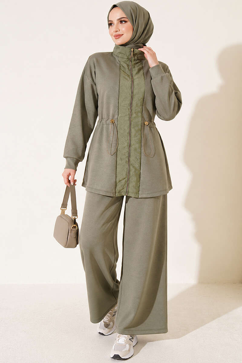 Knitted Waistband Tucked Lounge Set Khaki - الصورة 3