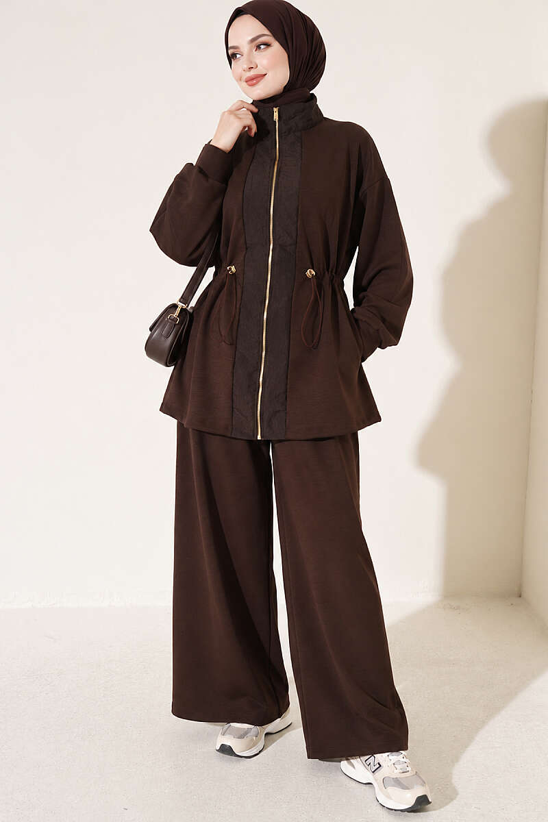 Knitted Waistband Tucked Lounge Set Brown - الصورة 3