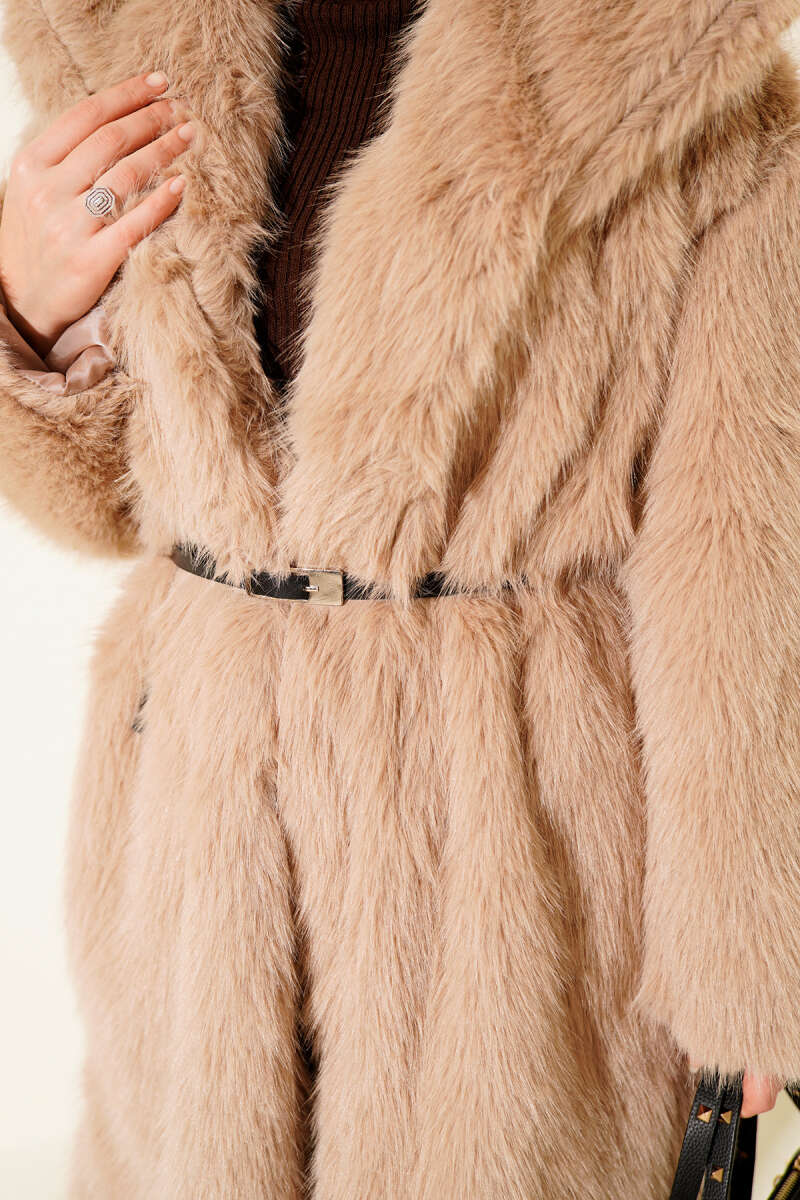 Long Coat with Wide Collar and Faux Fur Trim Camel - الصورة 4