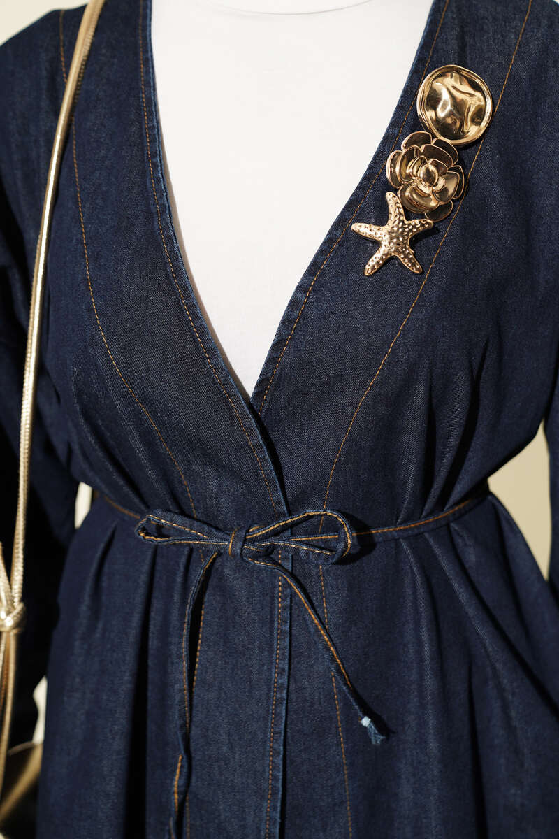Gold-Accented V-Neck Cardigan Dark Blue - الصورة 4