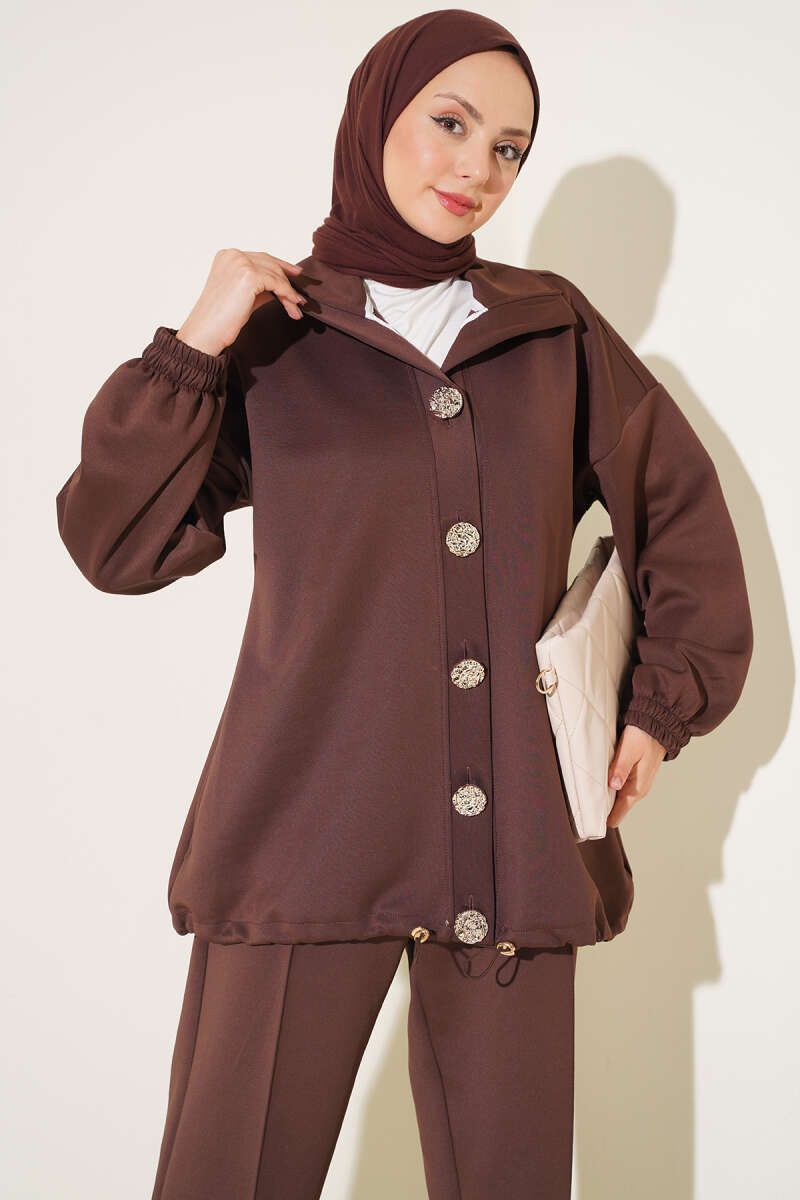 Gold Button Detailing Crewneck Two-Piece Set Brown - Imagen 2