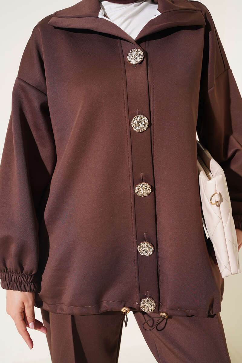 Gold Button Detailing Crewneck Two-Piece Set Brown - Imagen 4