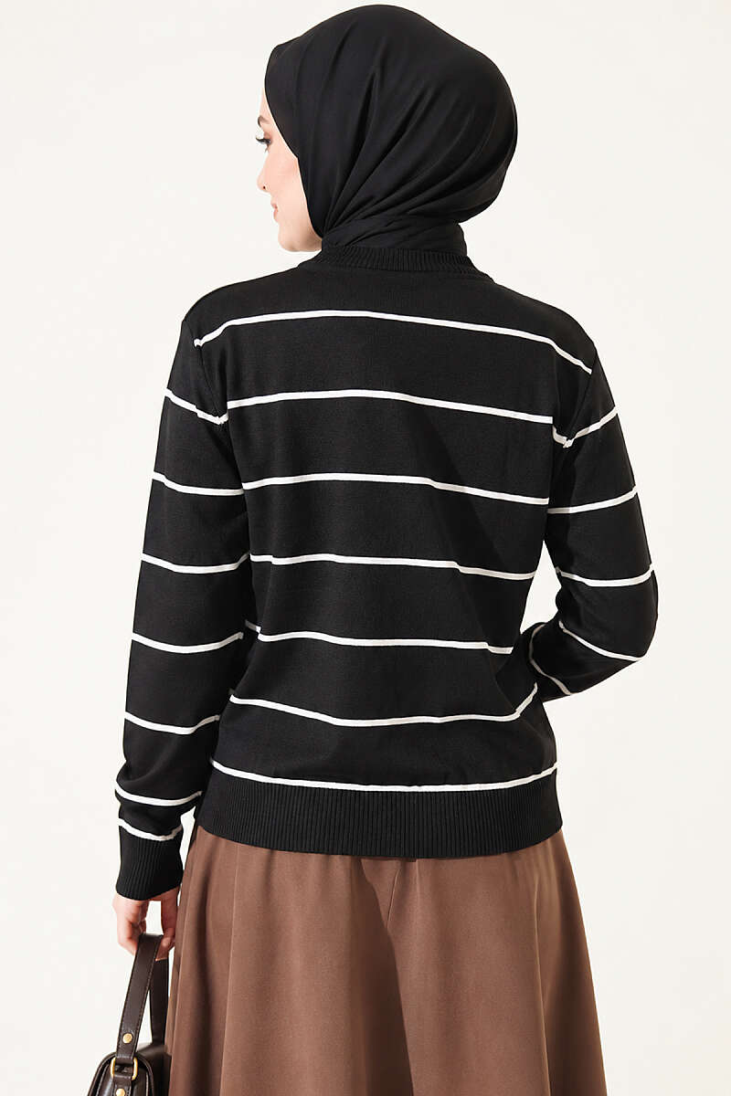 Gold Buttoned Striped Mercerized Cardigan Black – Image 4