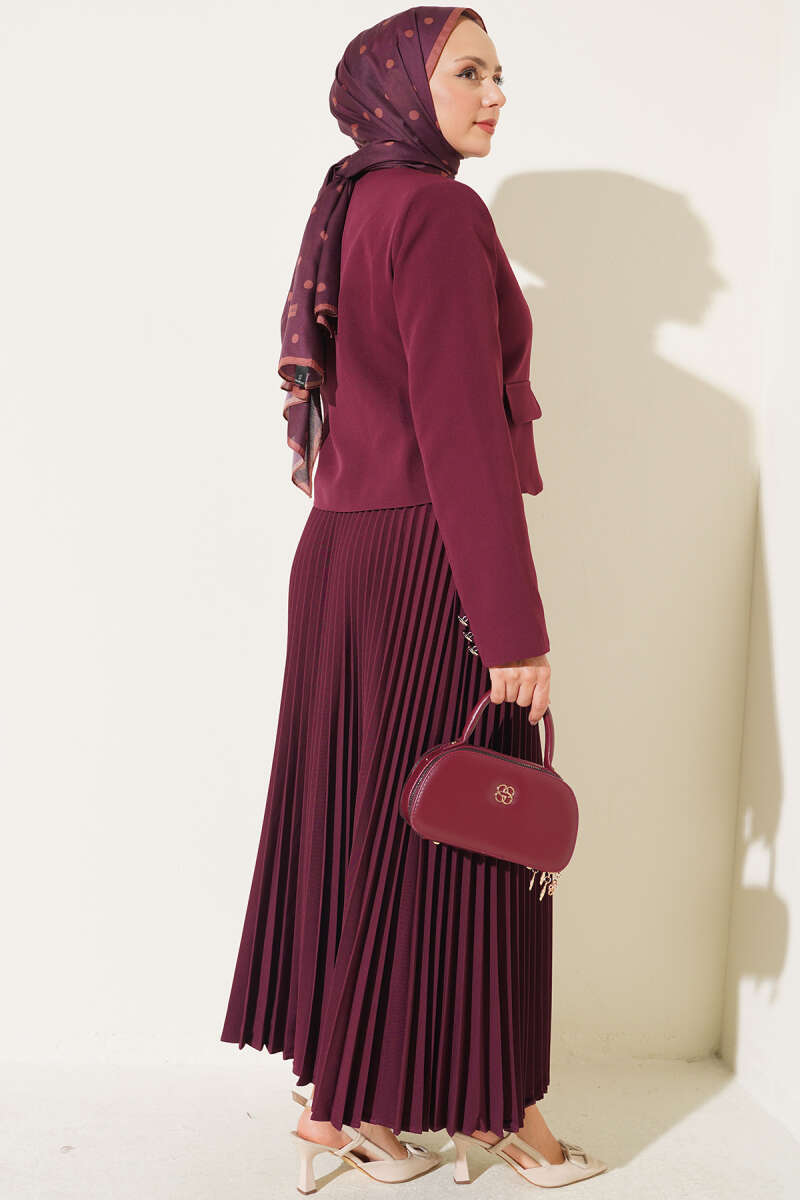 Gold Buttoned Pleated Skirt and Top Set Burgundy - Imagen 3