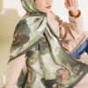 Rose-Patterned Bamboo French Terry Shawl Khaki - الصورة 2