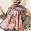 Rose-Patterned Bamboo French Terry Shawl Brown - immagine 2