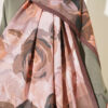 Rose-Patterned Bamboo French Terry Shawl Brown - immagine 4