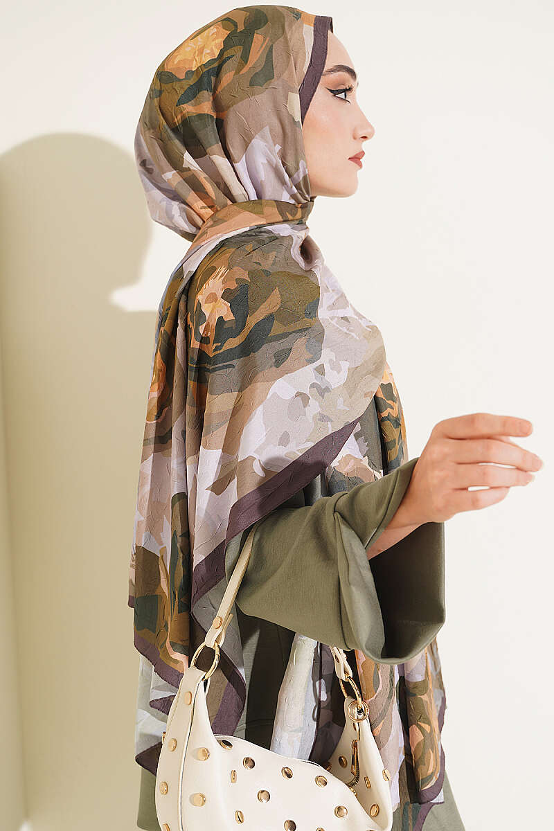 Rose-Patterned Bamboo French Terry Shawl Olive Green - الصورة 3