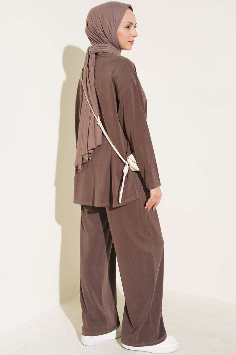 Basic two-piece set with tie detail Brown - Imagen 3