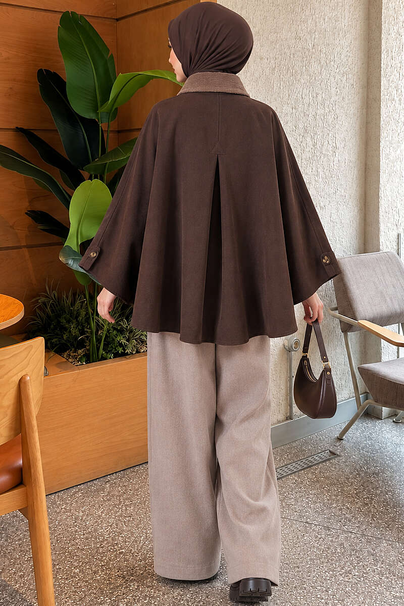 Velvet-Collared Buttoned Cape Brown - Imagen 4