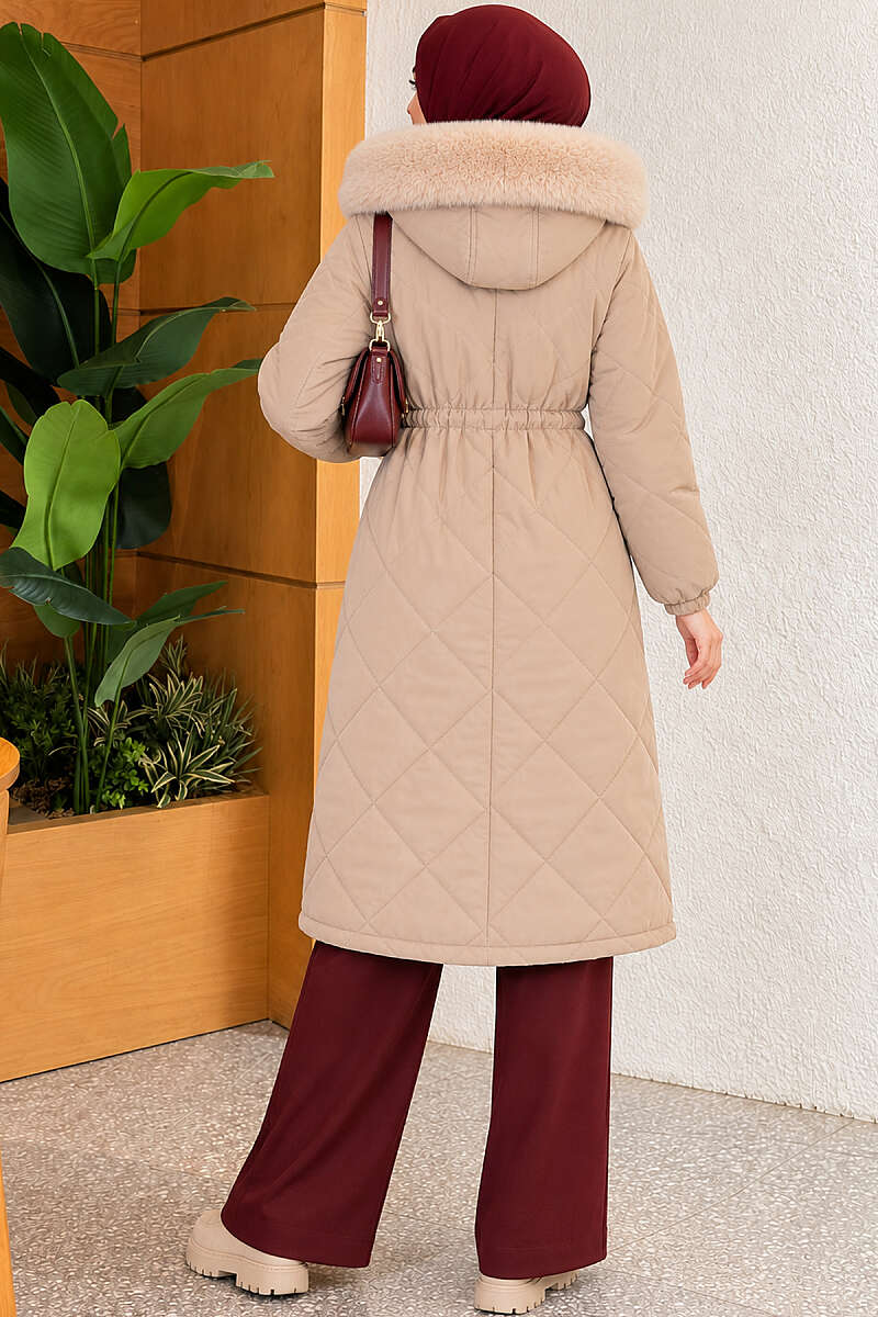 Padded waist belt with quilted details and fur accents Beige - Image 5