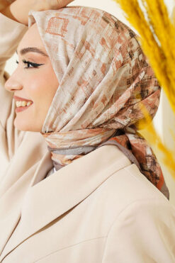 Alternative view of Checkered Bamboo Crinkle Scarf Beige