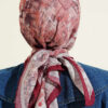 ⁦Checkered Bamboo Crinkle Scarf Burgundy⁩ - الصورة ⁦3⁩