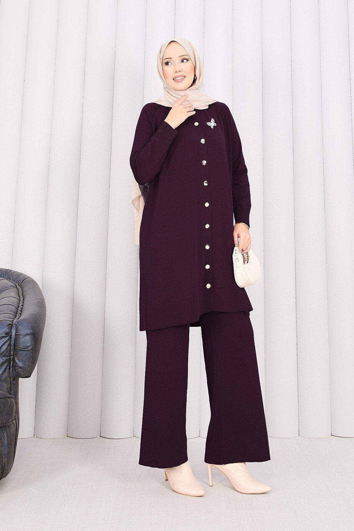 Butterfly Brooch Buttoned Knit Set Plum - immagine 6