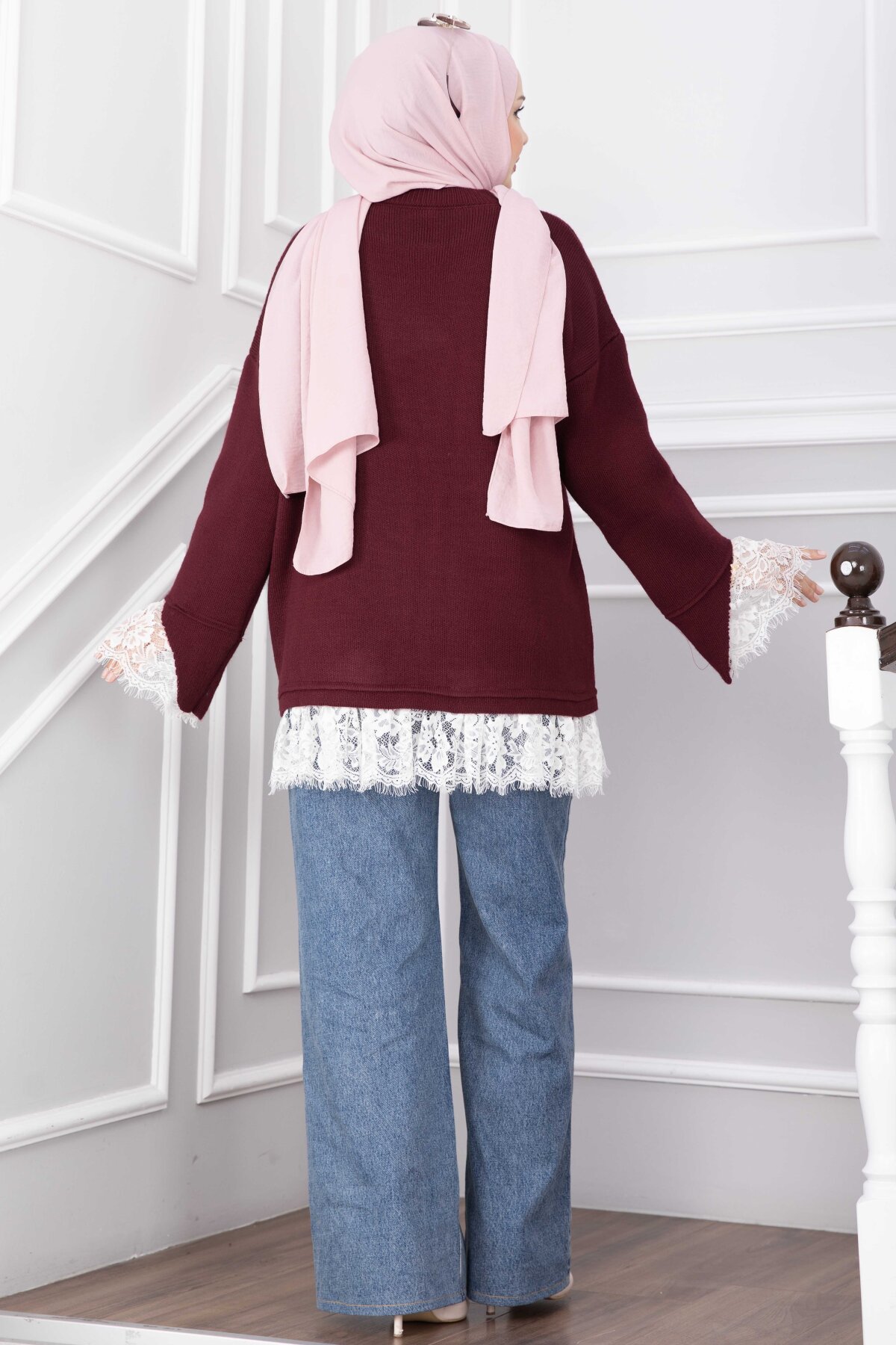 Long-Sleeve Knit Sweater with Lace Hem Edge Burgundy - Image 4