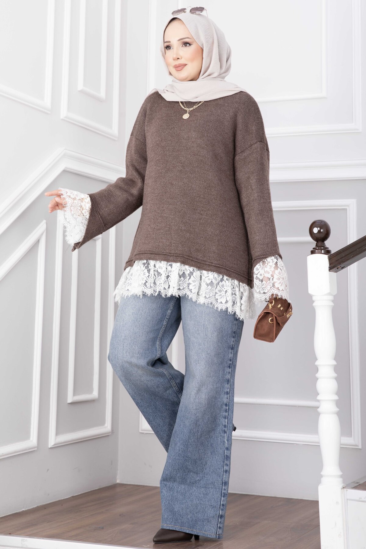 Long-Sleeve Knit Sweater with Lace Hem Edge Brown – Image 2