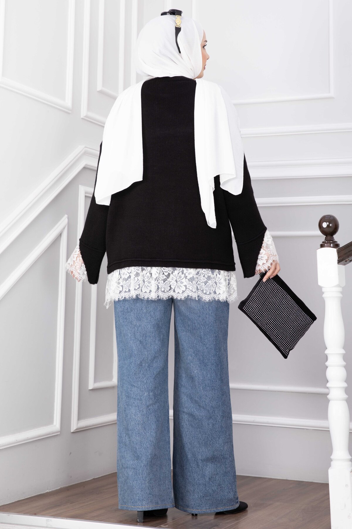 Long-Sleeve Knit Sweater with Lace Hem Edge Black - immagine 4