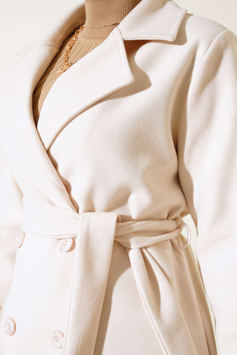 Double-Breasted Coat with Shawl Collar Beige - الصورة 4
