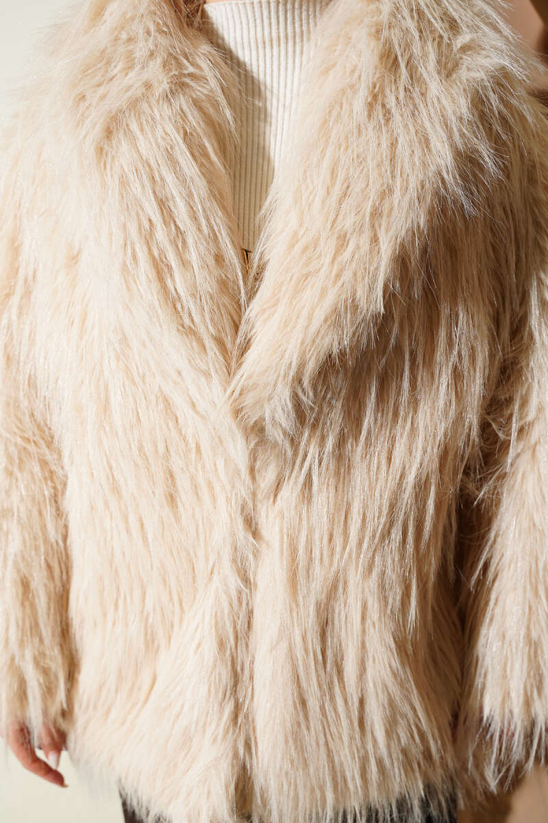 Wrap-Front Fur-Trimmed Coat Beige - Imagen 4