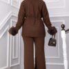 Luxurious French Terry Knit Two-Piece Set with Faux Fur Trim Brown – Bild 4