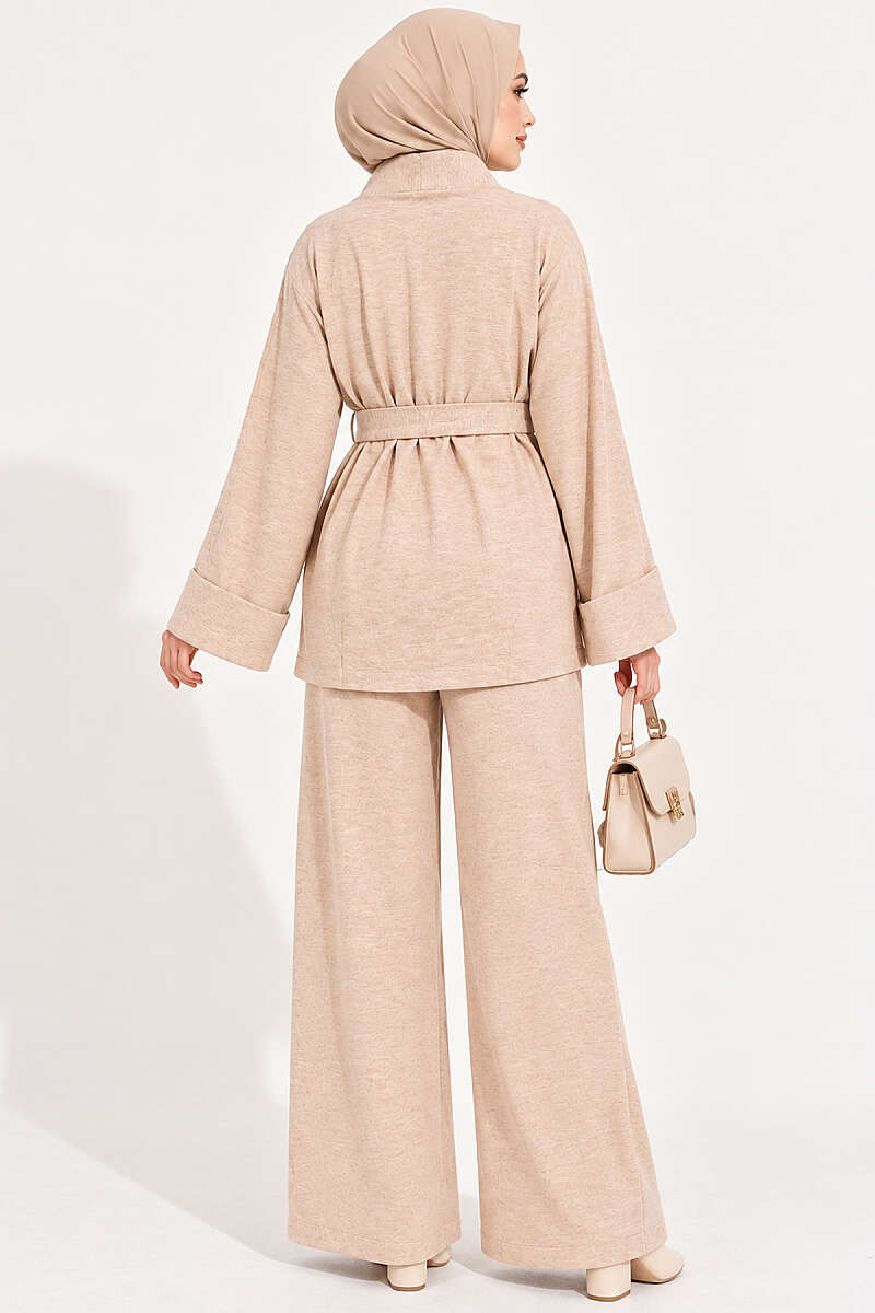Wide-Sleeve Two-Piece Set with Waist Belt Beige – Bild 4