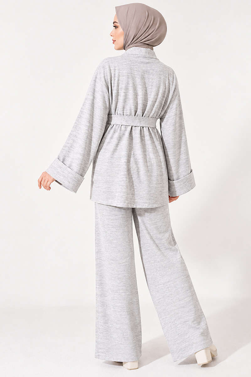 Wide-Sleeve Two-Piece Set with Waist Belt Grey - immagine 4