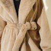 Belted Plush Coat Latte – Bild 4