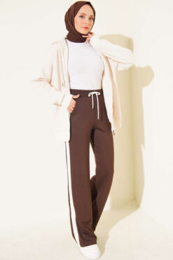Alternative view of Loyşa Striped Detail French Terry Pants Brown