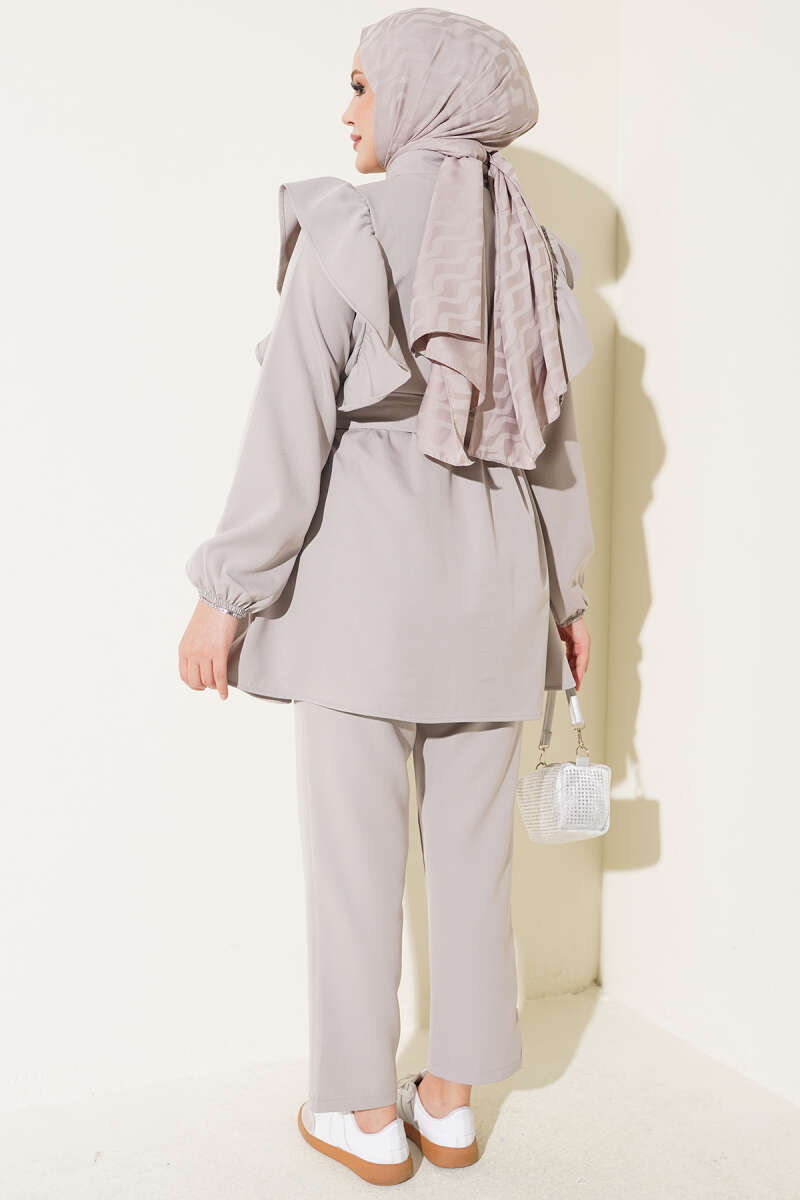 Buttoned Two-Piece Set with Ruffled Shoulder Detail Grey - الصورة 3
