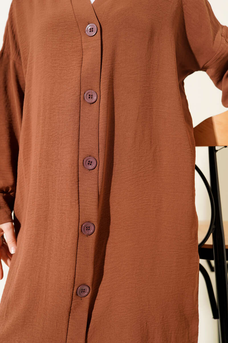 Front-Buttoned Long Cardigan in French Terry Tan - Imagen 4