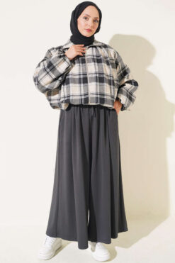 Alternative view of Pleated Front Loysha Pants Smoke