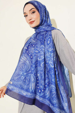 Alternative view of Vintage Patterned Printed Shawl Navy Blue