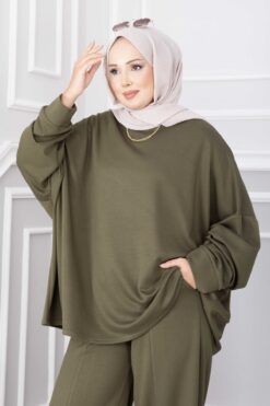 Alternative view of Oyşo Tunic and Pants Two-Piece Set Khaki
