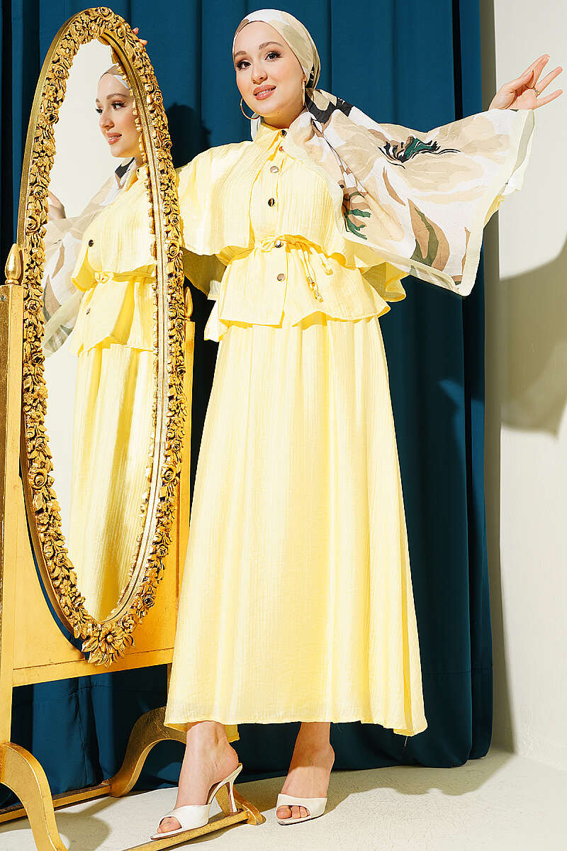 Cape with Blouse and Hem Edge Two-Piece Set Yellow