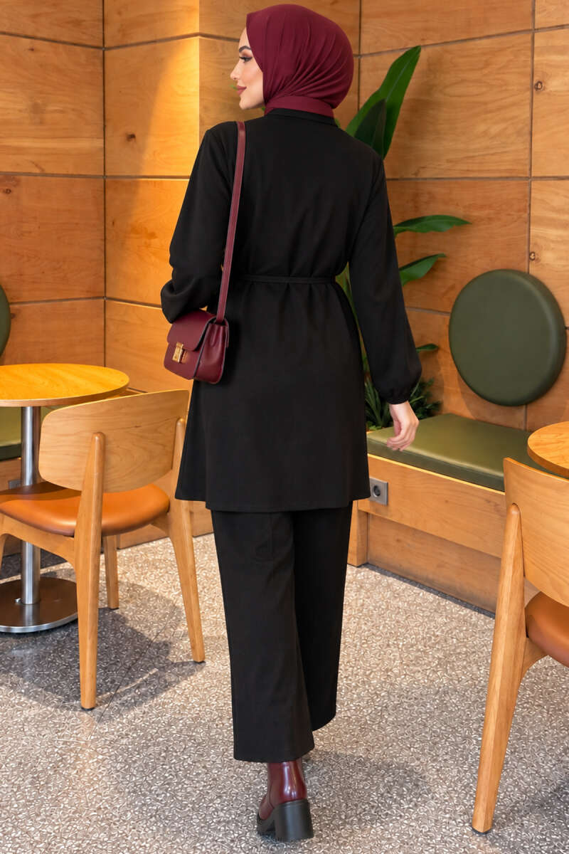 Cape with tie closure and detailed two-piece set Black – Image 4