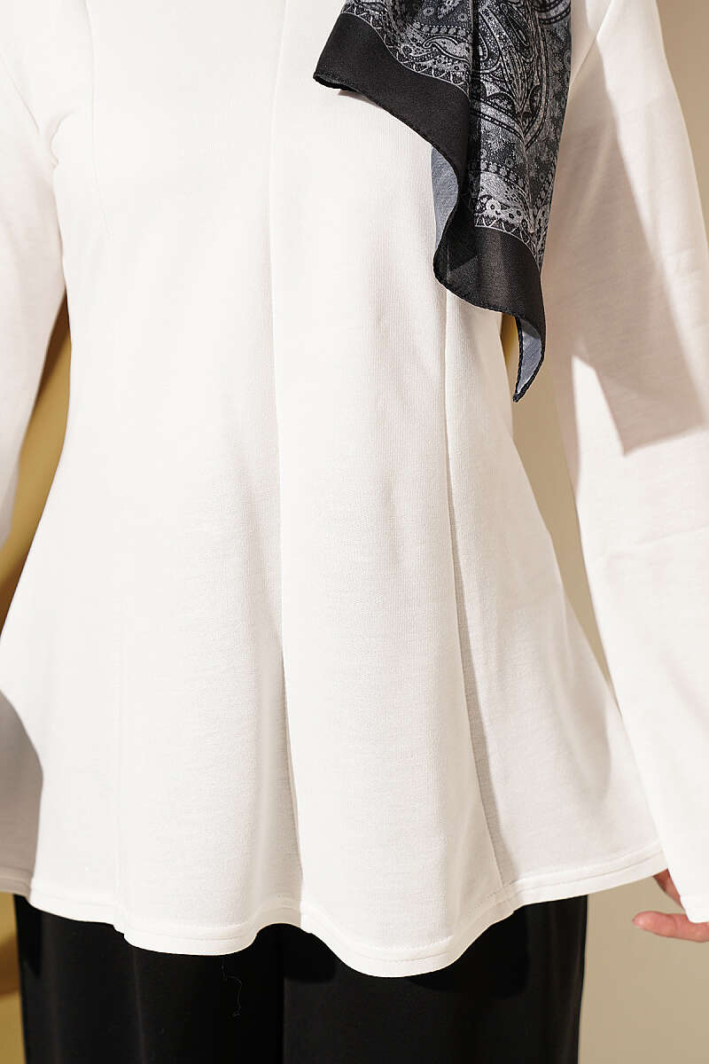 Striped Cross-Over Knit Tunic with Drawstring Ecru - الصورة 4