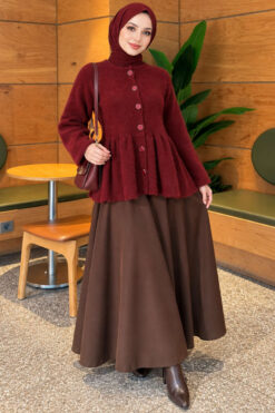 Alternative view of Pleated Buttoned Beard Knit Cardigan Burgundy