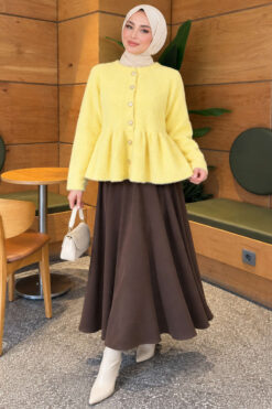 Alternative view of Pleated Buttoned Beard Knit Cardigan Yellow