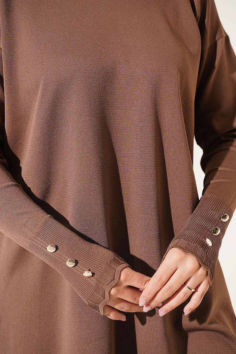 Polyester Knit Tunic with Stand Collar Detail Brown - Imagen 4