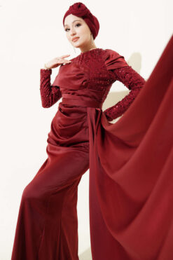 Sequined Detail Train Evening Dress Burgundy