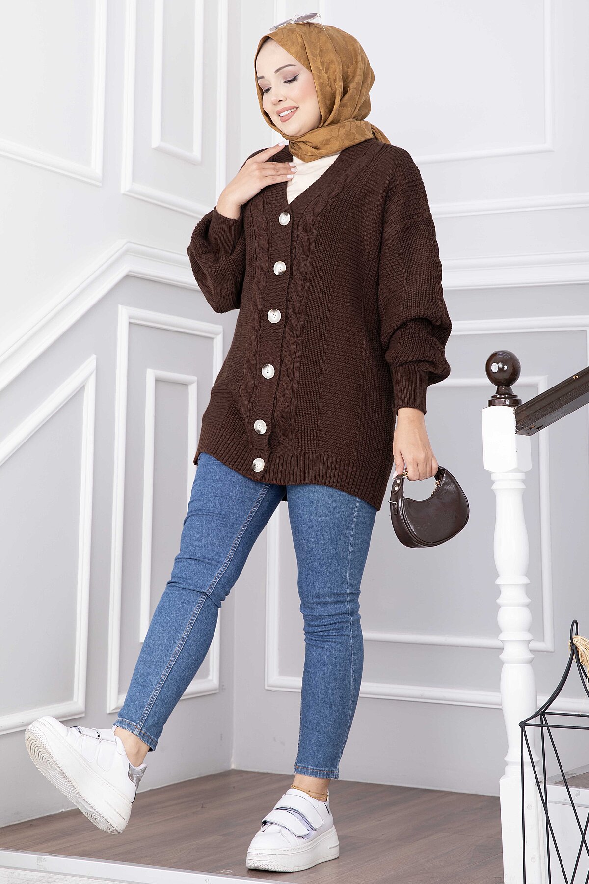 Knitted Cardigan with Hair Knit Detail and Button Closure Brown – Bild 3
