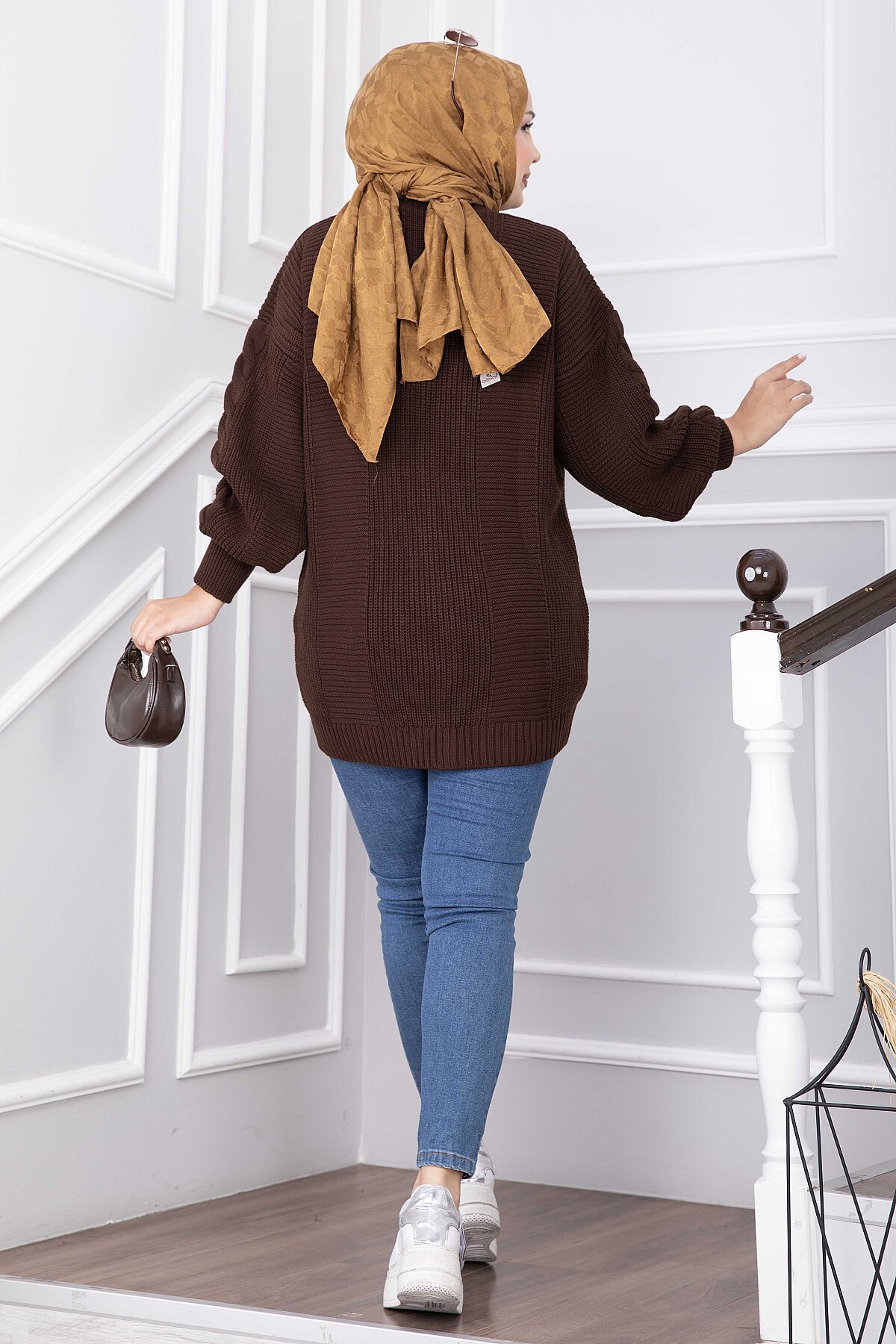 Knitted Cardigan with Hair Knit Detail and Button Closure Brown – Bild 4