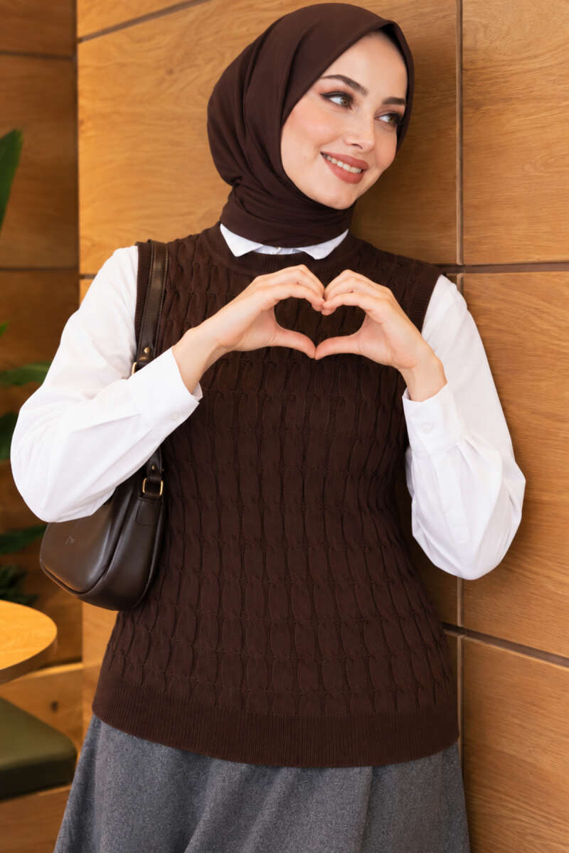 Terry Knit Sweater with Hair Braid Detailing Brown