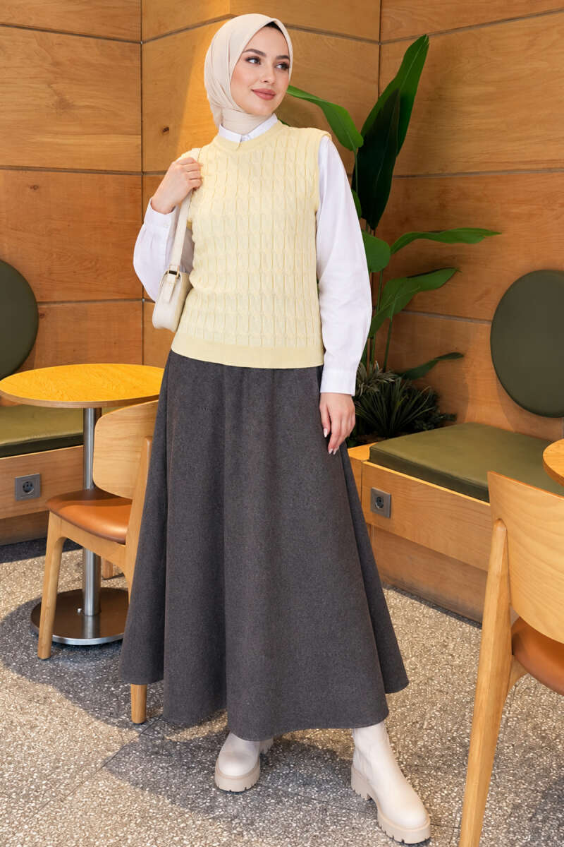 Terry Knit Sweater with Hair Braid Detailing Yellow - الصورة 2