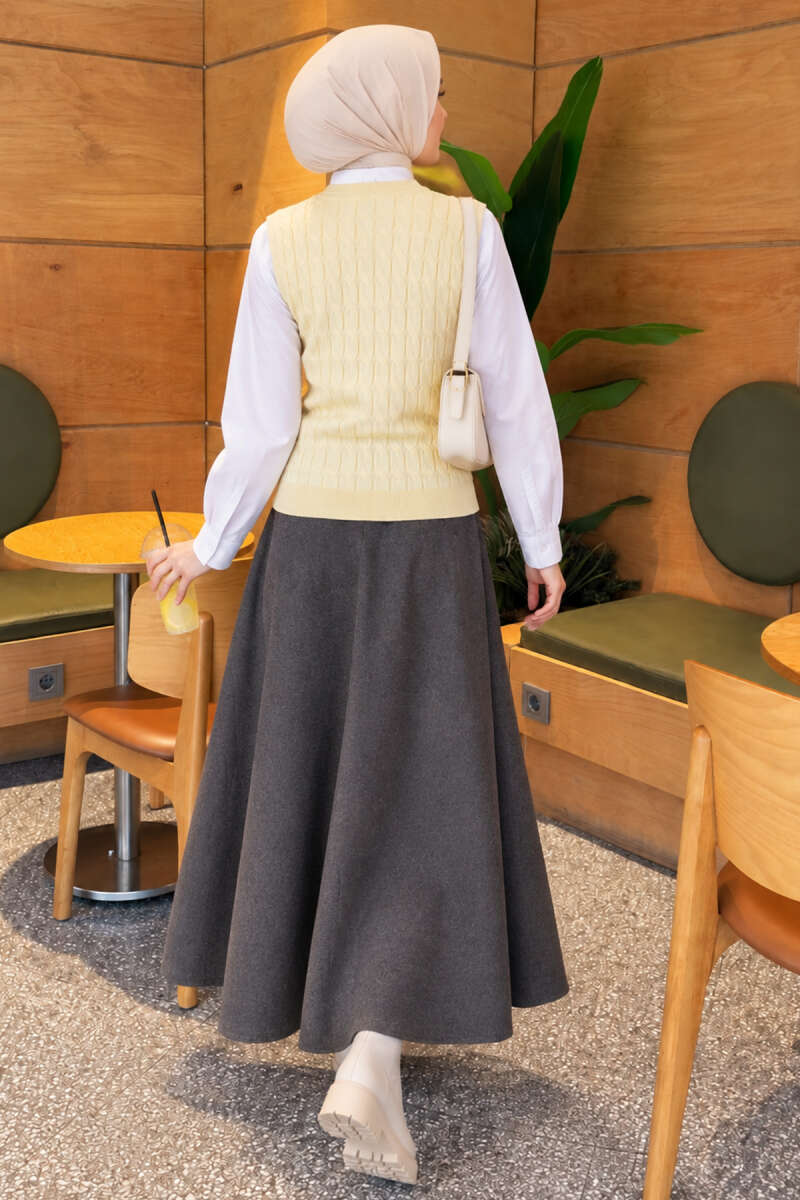 Terry Knit Sweater with Hair Braid Detailing Yellow - الصورة 4