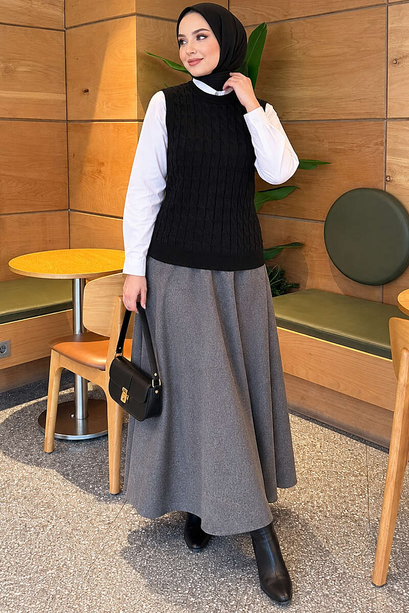 Terry Knit Sweater with Hair Braid Detailing Black - الصورة 2