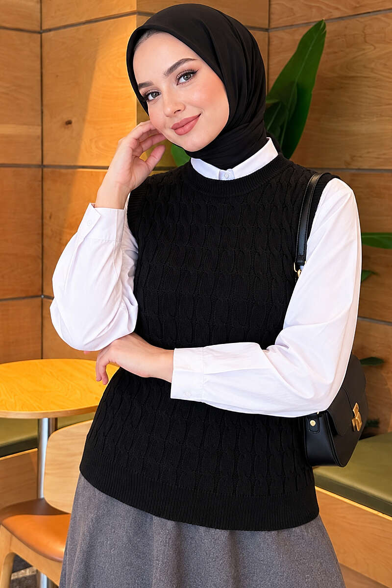 Terry Knit Sweater with Hair Braid Detailing Black - الصورة 3
