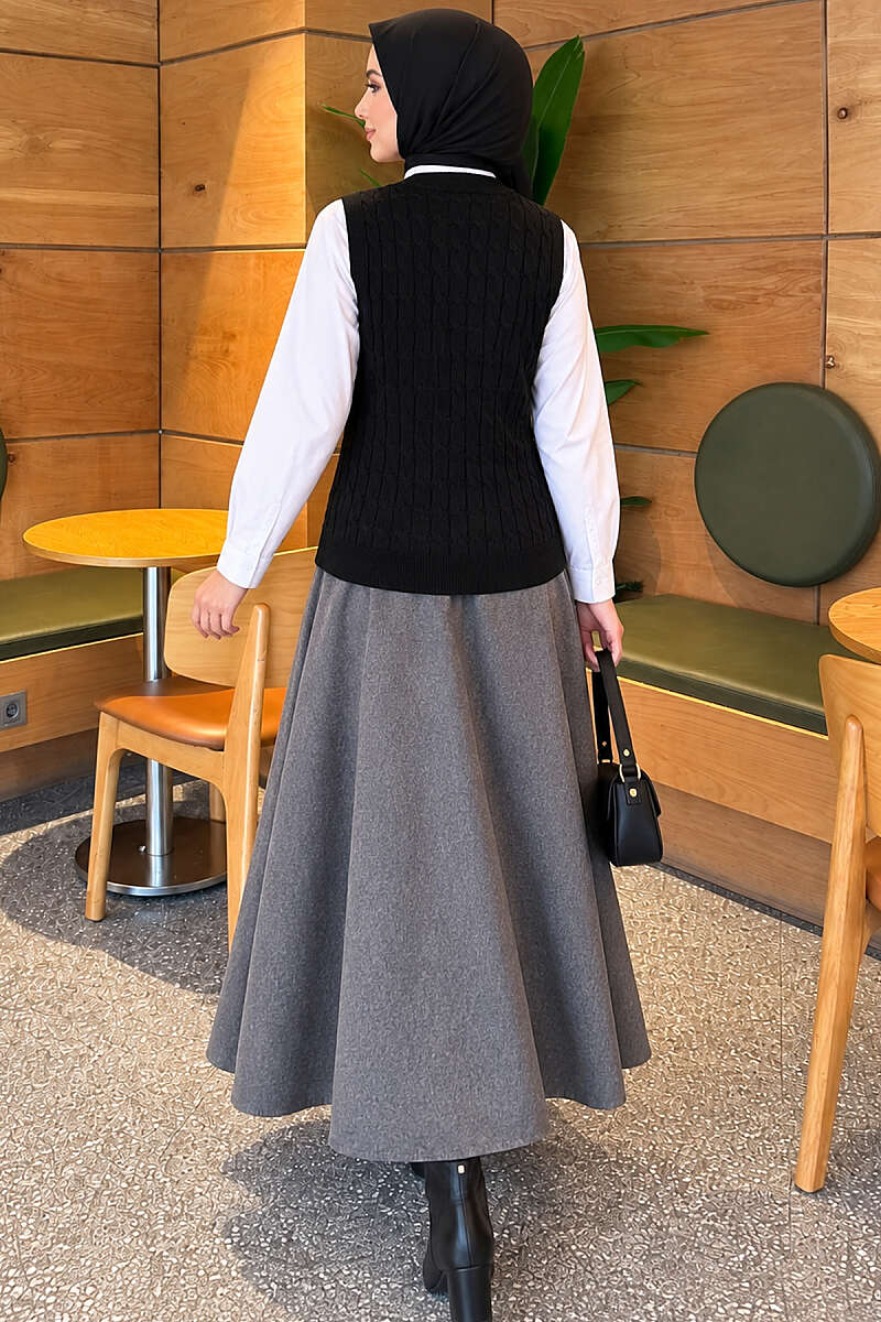 Terry Knit Sweater with Hair Braid Detailing Black - الصورة 4