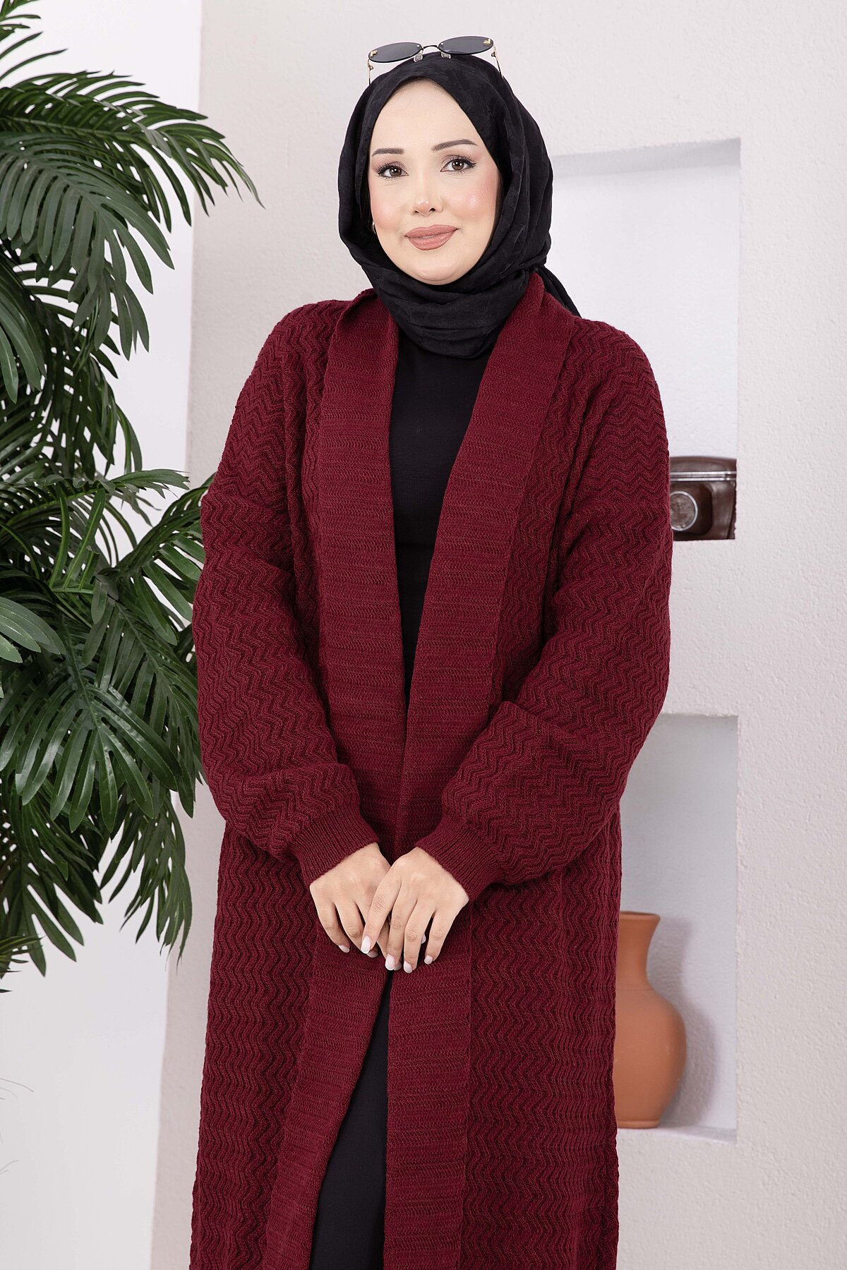 Long Patterned Knit Cardigan with Shawl Collar Burgundy - immagine 2
